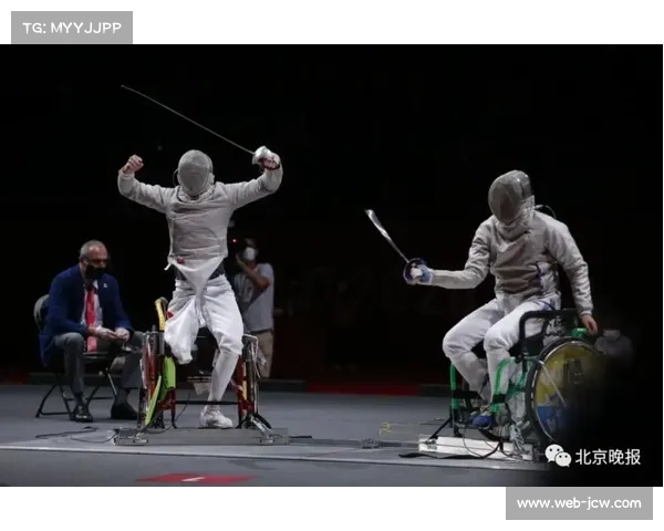 沈晨鹏亚洲击剑锦标赛男子佩剑个人赛勇夺银牌 展现顽强拼搏精神 沈晨鹏亚洲击剑锦标赛男子佩剑个人赛勇夺银牌 展现顽强拼搏精神